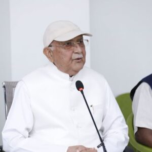 एमालेमा बढ्यो अध्यक्ष ओलीको सक्रियता, गुण्डुबाटै पार्टी सञ्चालन, पद नछाड्ने सन्देश